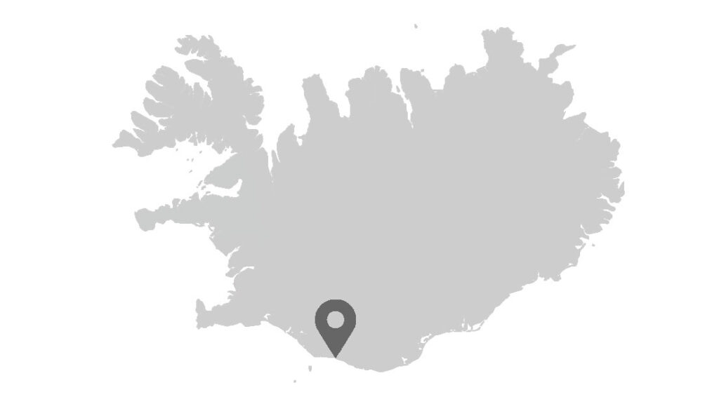 Map of iceland with marker at Skogafoss